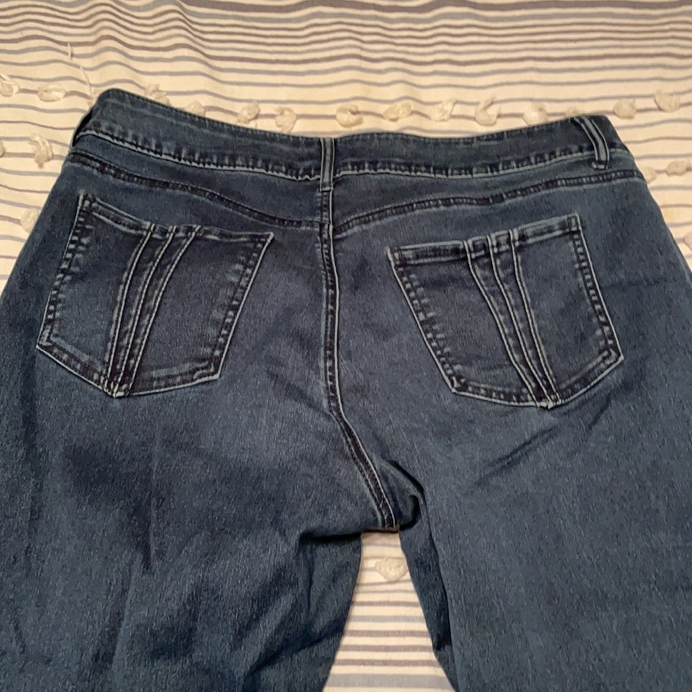 Jeans - Picture 5 of 6